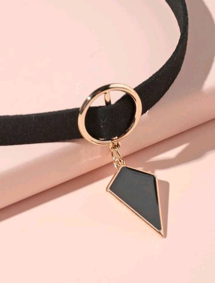 Black choker necklace for women