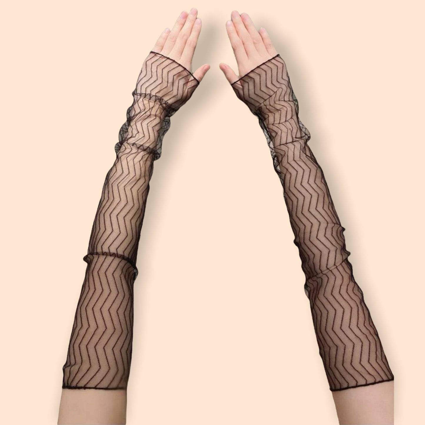 Chevron mesh arm sleeves